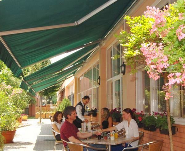 Hotel Griff บูดาเปสต์ ภายนอก รูปภาพ